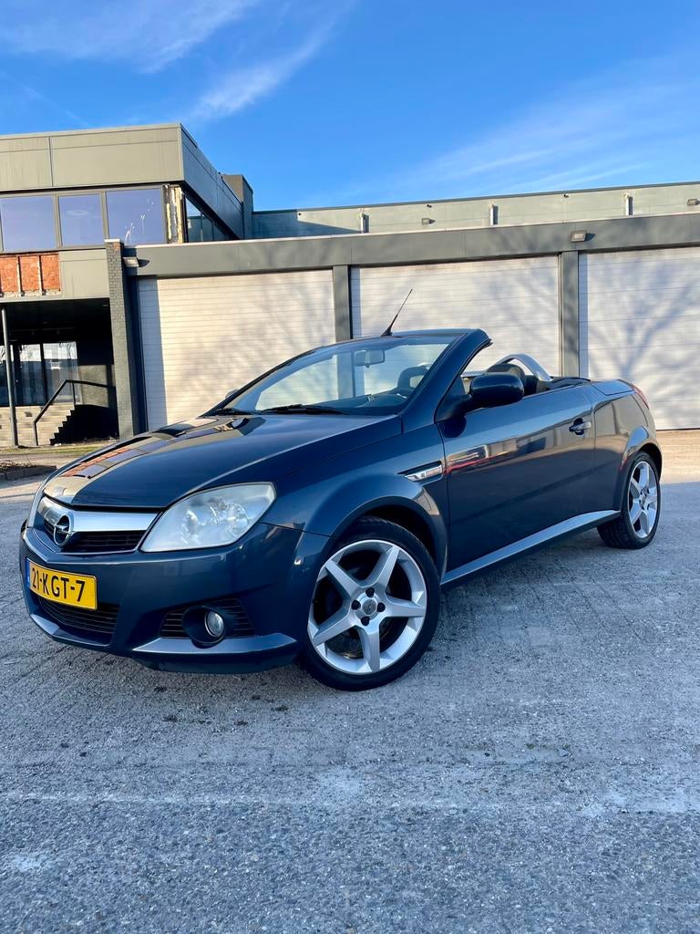 Opel Tigra 1.8 16v 2009 / 76000 KM NAP / AIRCO / STOELVERW!!, Euro 5, 125 pk, Zwart, 4 cilinders
