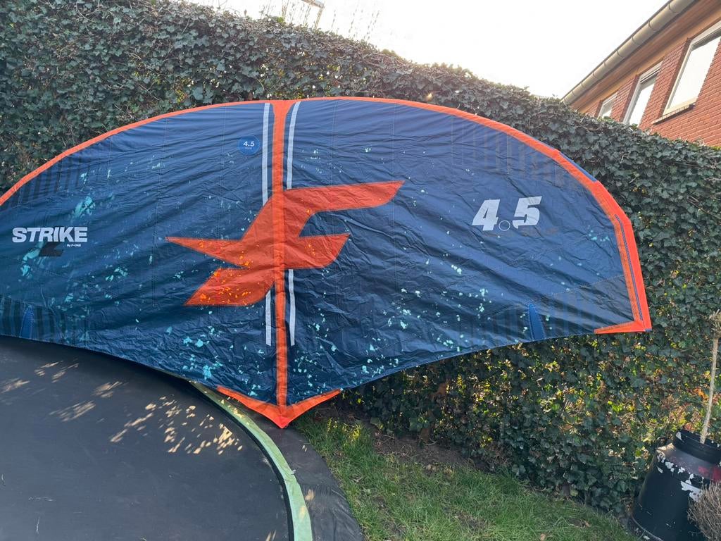F-One Strike V2 Wing 4.5m2, Watersport en Boten, Ophalen of Verzenden, Zo goed als nieuw