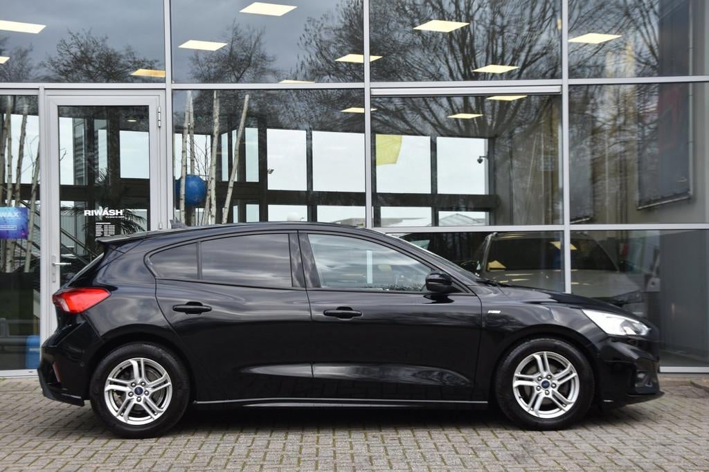 Ford Focus 1.5 EcoBlue ST Line Business Aut. Airco Led Nav., Stof, Gebruikt, 4 cilinders, Bedrijf