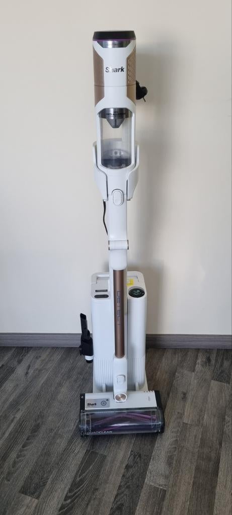 Shark Detect Clean and Empty Draadloze Steelstofzuiger, Ophalen