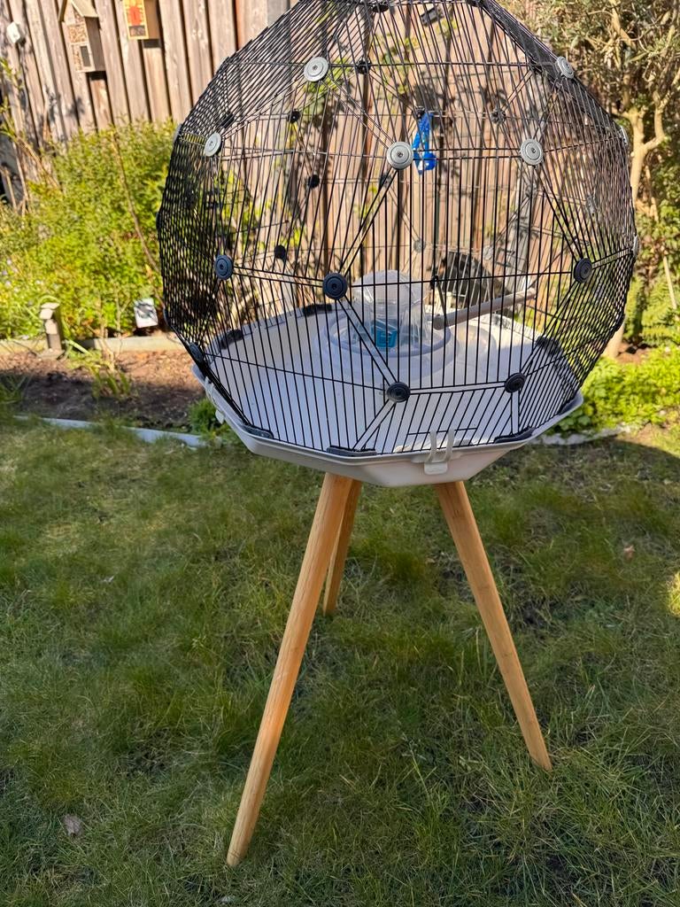Omet Geo 60 design vogelkooi met standaard, Ophalen, Gebruikt, Overige materialen, Vogelkooi