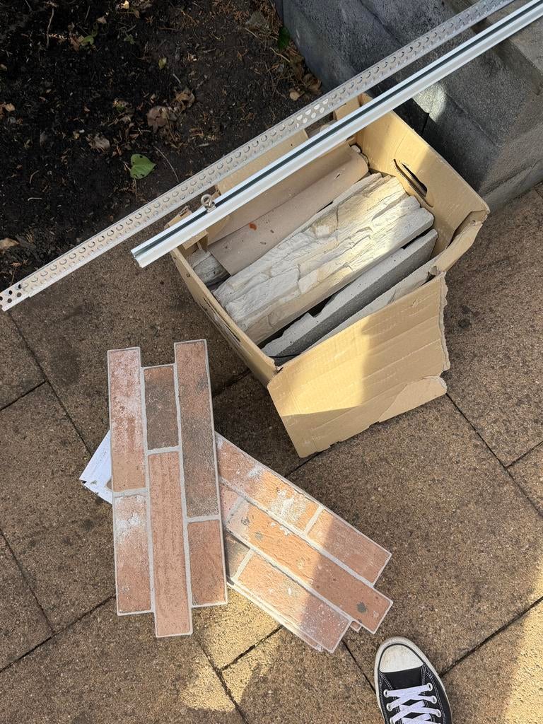 Muur tegels (GRATIS), Ophalen, Zo goed als nieuw