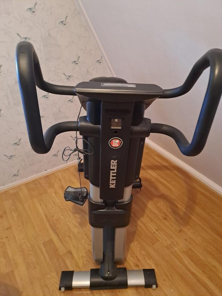 Kettler Hometrainer, Ophalen, Gebruikt, Metaal, Benen