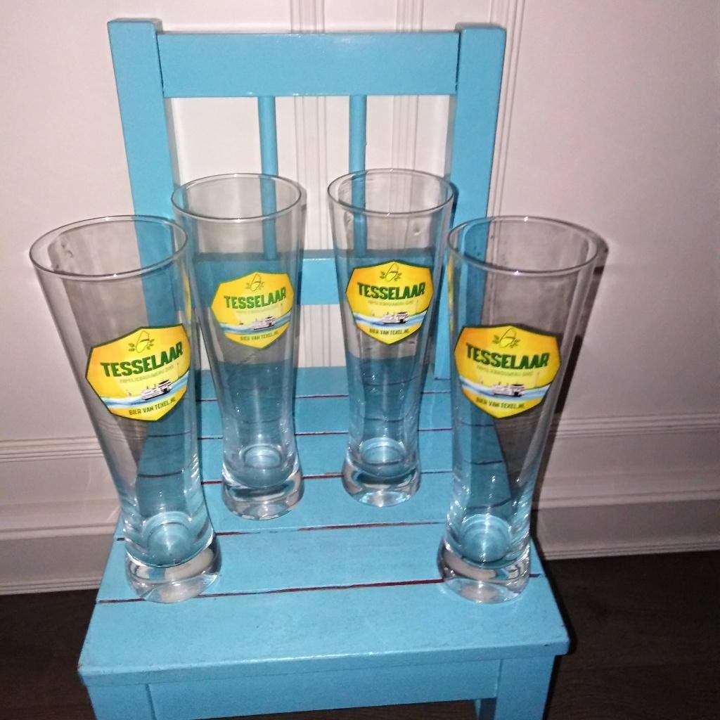 Tesselaar bierglazen van texel familiebrouwerij Diks 4 stuks, Ophalen of Verzenden, Gebruikt, Glas of Glazen, Overige merken
