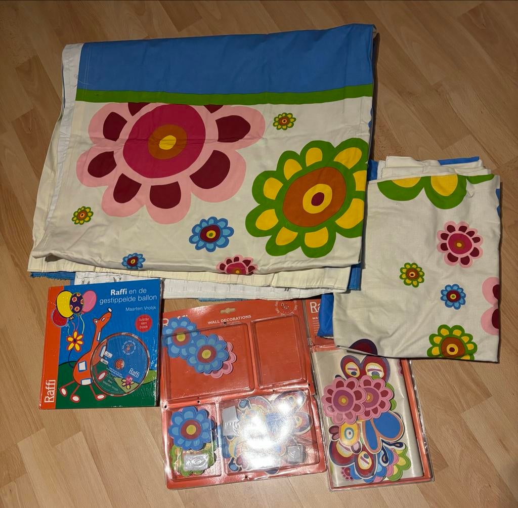 Raffi & Maarten Vrolijk pakket: gordijnen, luisterboek, stic, Ophalen, Gebruikt, Gordijnen of Lamellen