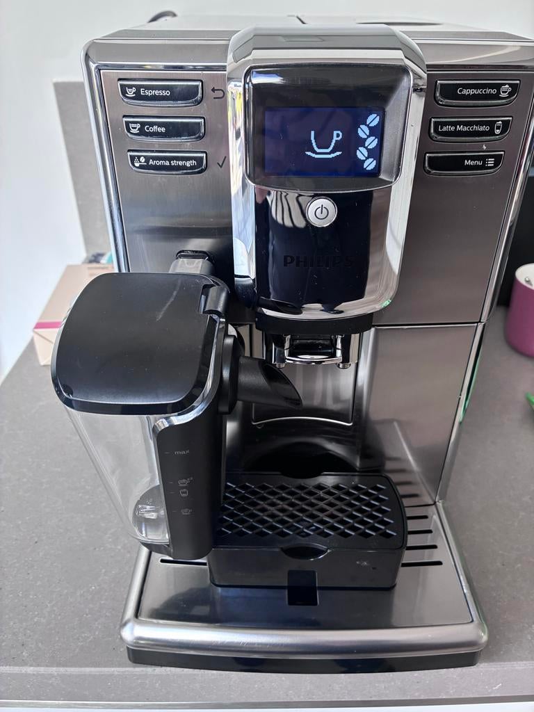Philips 5000 LatteGo EP5335/10 koffiemachine, Ophalen, Afneembaar waterreservoir, Gebruikt, Koffiemachine