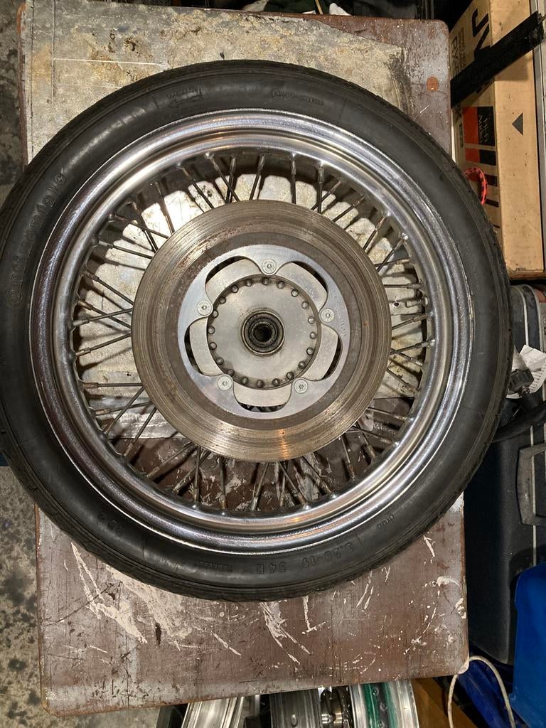 Harley Davidson spaakwiel voor 19 inch met off set remschijf, Motoren, Onderdelen | Harley-Davidson, Ophalen of Verzenden, Gebruikt