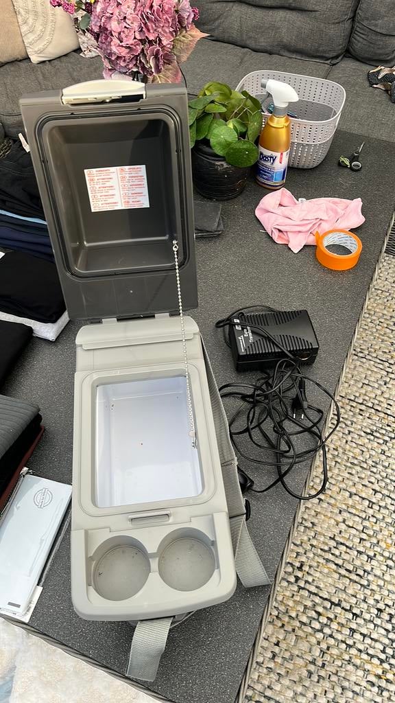 Koelbox auto, Caravans en Kamperen, Koelboxen, Ophalen of Verzenden, Zo goed als nieuw, Elektrisch