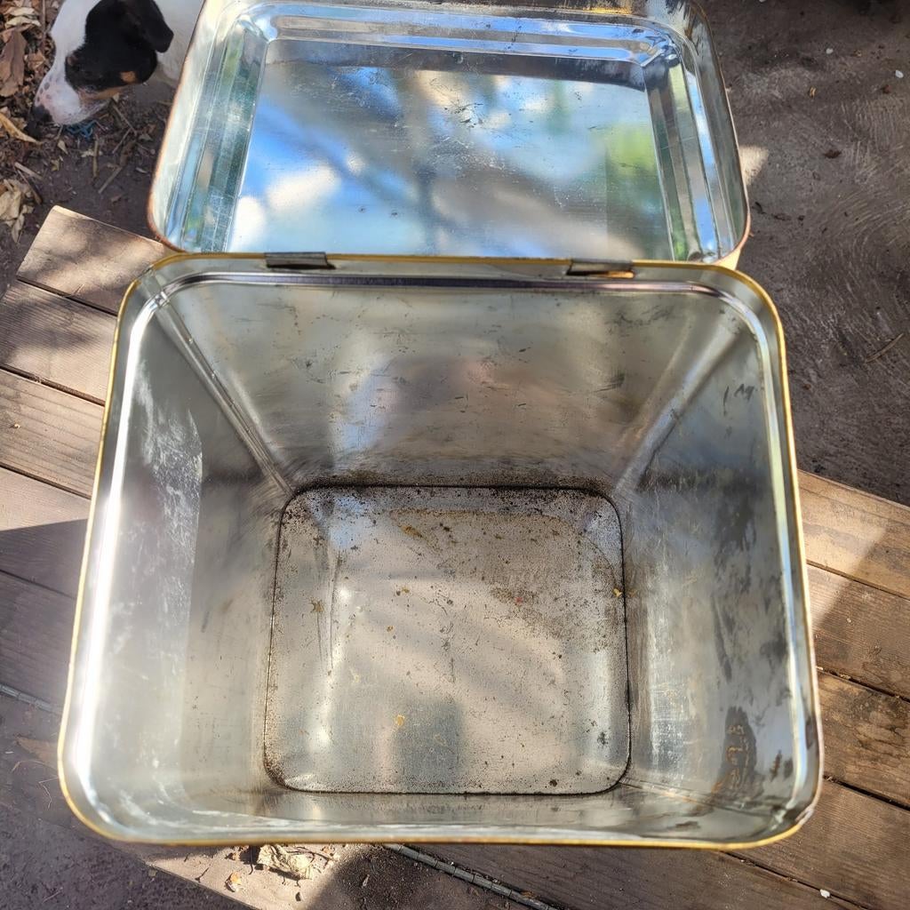 Vintage koffieblik met decoratief patroon, Verzamelen, Blikken, Gebruikt, Koffie, Overige merken, Ophalen of Verzenden