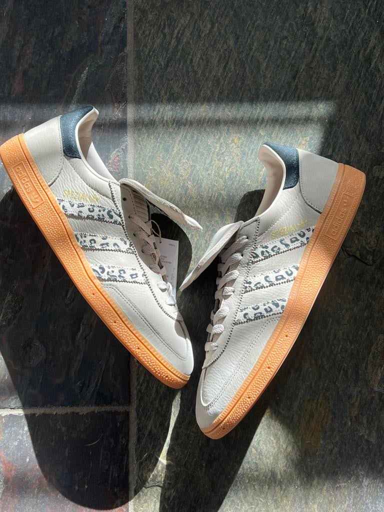 Adidas Handball Spezial LT - beige/leopard - 46, Bruin, Nieuw, Ophalen of Verzenden, Sneakers of Gympen