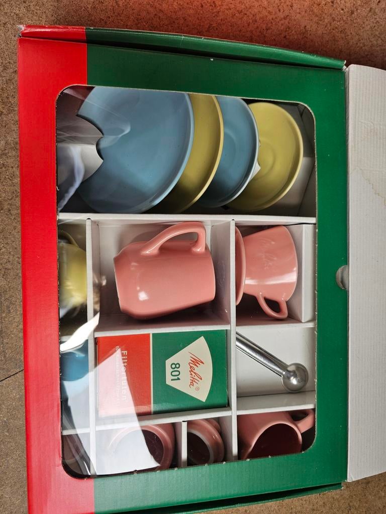 Melitta kinderservies in doos, Antiek en Kunst, Antiek | Servies compleet, Ophalen of Verzenden