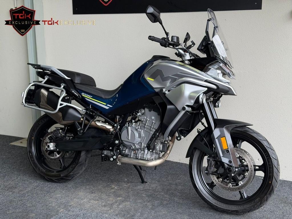 CFMOTO 800MT SPORT NIEUWSTAAT 1.696 KM 2024 CF MOTO 800 MT, 2 cilinders, Bedrijf, Meer dan 35 kW, Toermotor