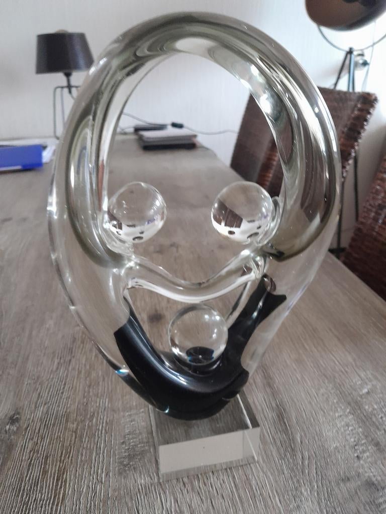 Moderne glazen sculptuur met abstract design, Ophalen of Verzenden