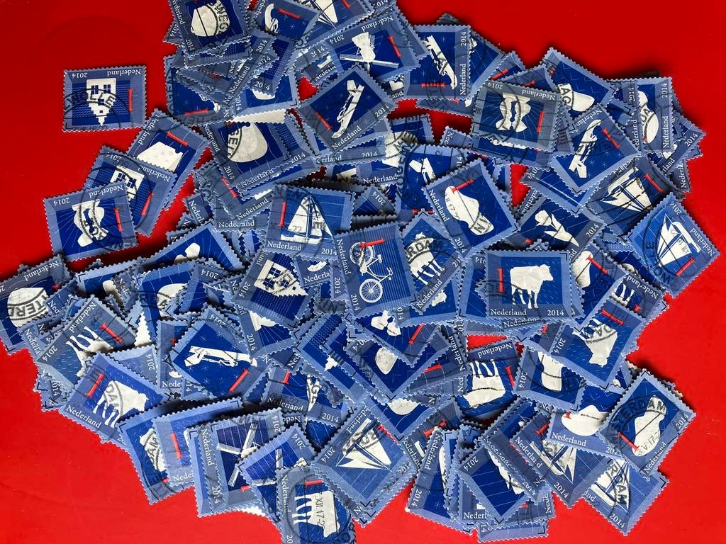 300 postzegels blauwe iconen 1tjes gestempeld en afgeweekt, Ophalen of Verzenden, Na 1940, Gestempeld