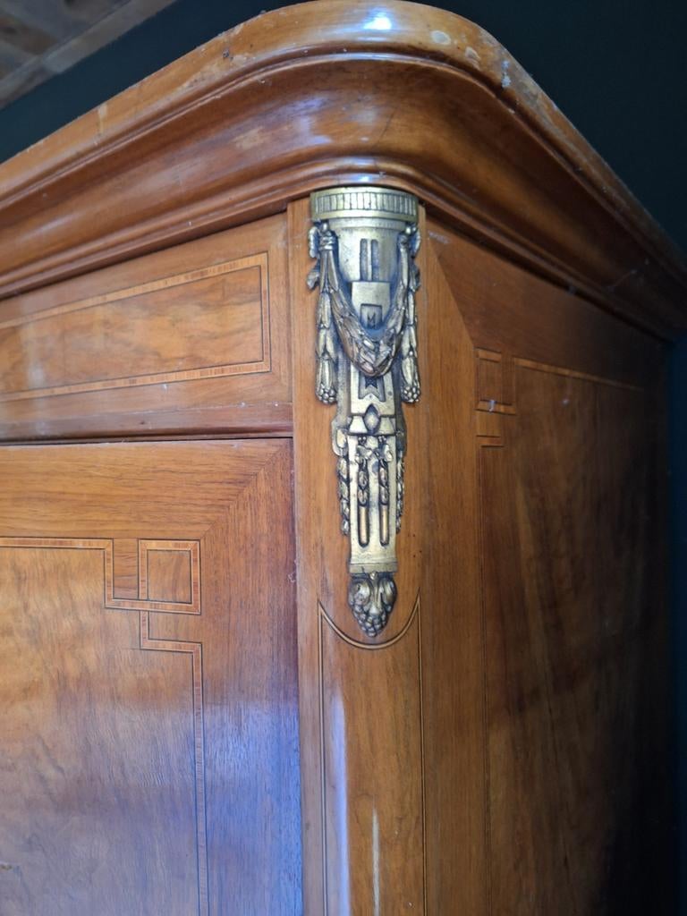 Antieke Franse Kledingkast met Spiegel en Inlegwerk, Antiek en Kunst, Ophalen