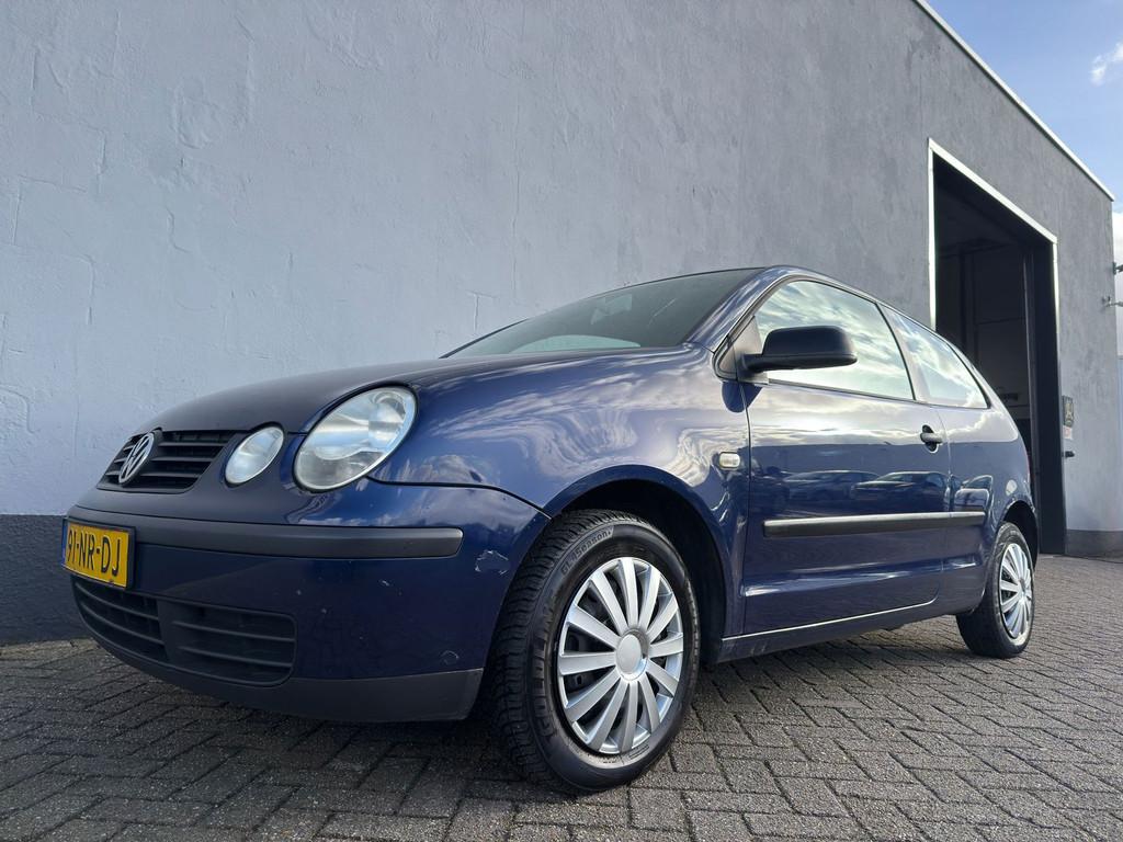 Volkswagen Polo 1.4-16V - Airco - Cruise Control - NIEUWE AP, Voorwielaandrijving, Cruise Control, 4 cilinders, Blauw