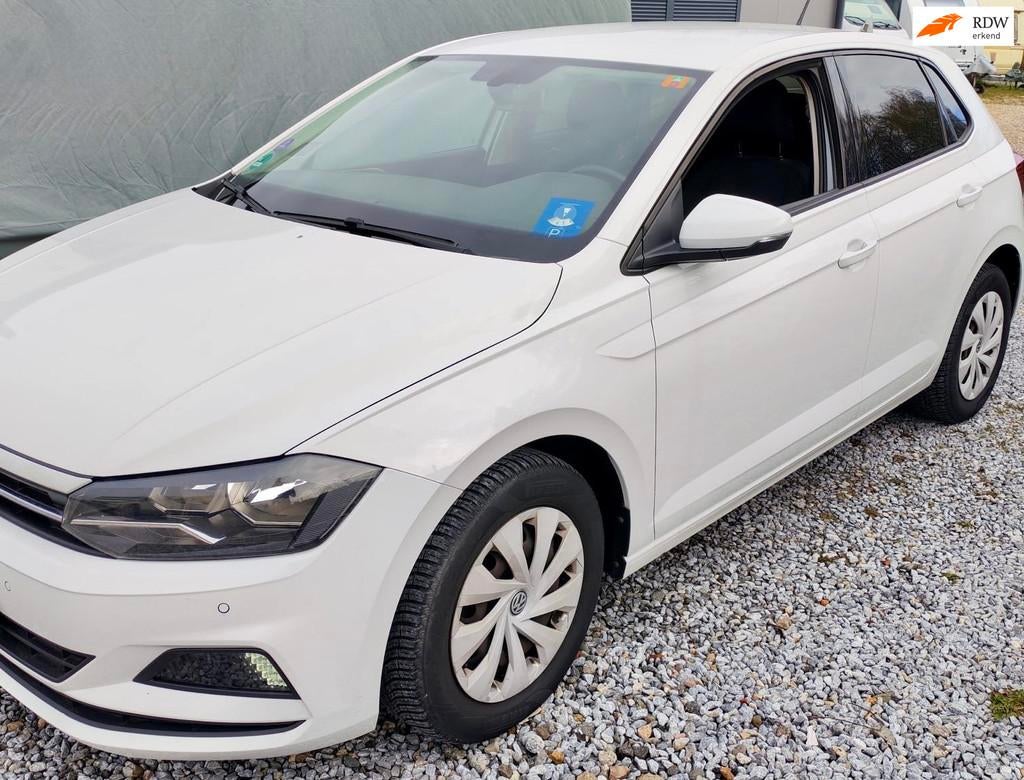 Volkswagen Polo 1.0 MPI Trendline, Auto's, Voorwielaandrijving, Gebruikt, Zwart, Origineel Nederlands