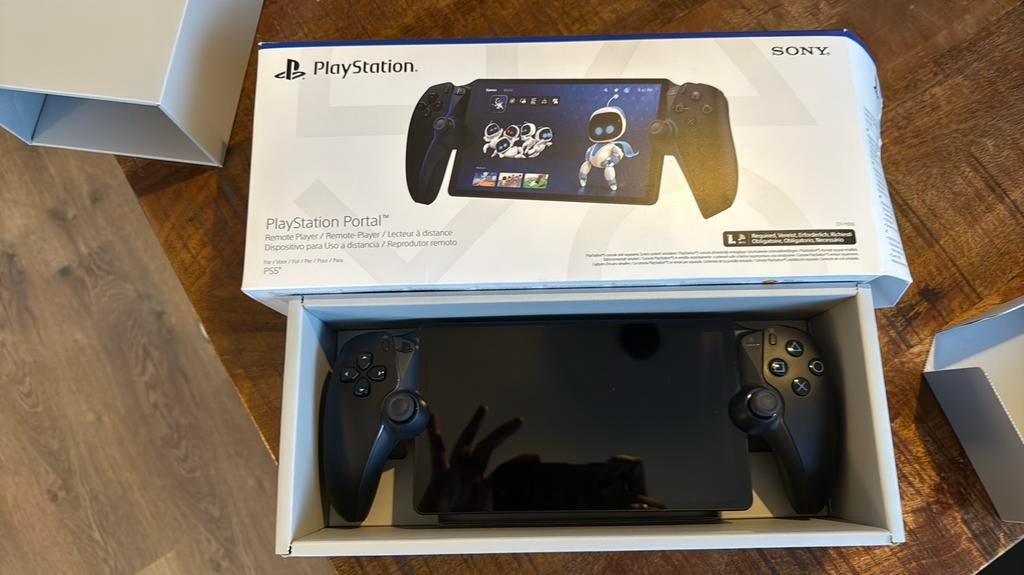 Play station portal - Zwart, Spelcomputers en Games, Spelcomputers | Sony PSP, Ophalen, Zo goed als nieuw