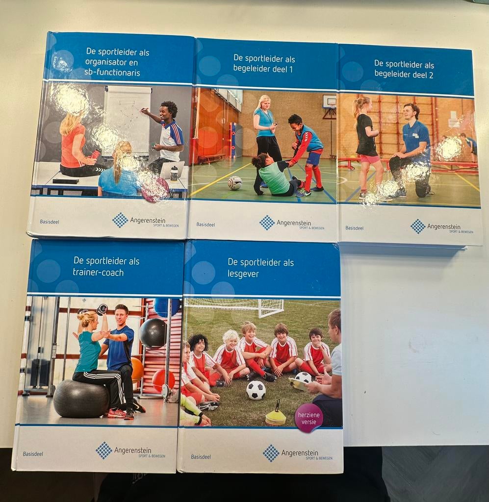 CIOS sportopleiding boeken, Ophalen of Verzenden, Zo goed als nieuw, Overige niveaus, Nederlands