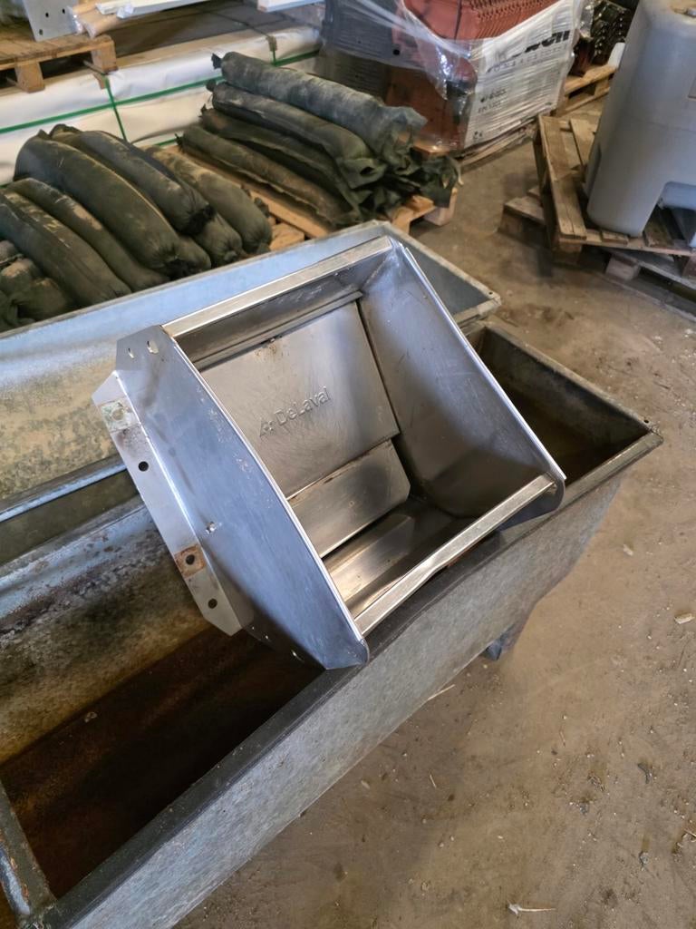 Sneldrinker, waterbak,drinkbak, koeien, runderen