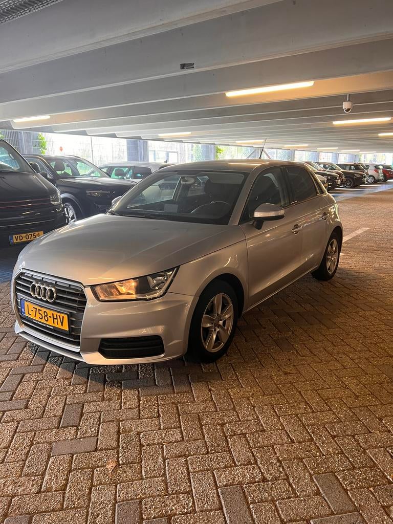Audi A1 1.4TDI 66KW SB H5 EU6 2016 Grijs, Auto's, Audi, Voorwielaandrijving, A1, 1200 kg, 3 cilinders