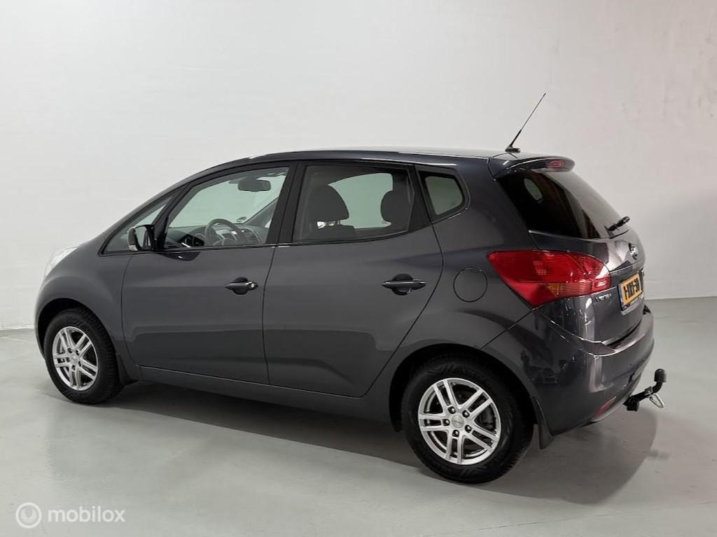 Kia Venga 1.4 CVVT ExecutiveLine | NAVI | ACHTERUITCAMERA, Voorwielaandrijving, Euro 5, Gebruikt, 4 cilinders