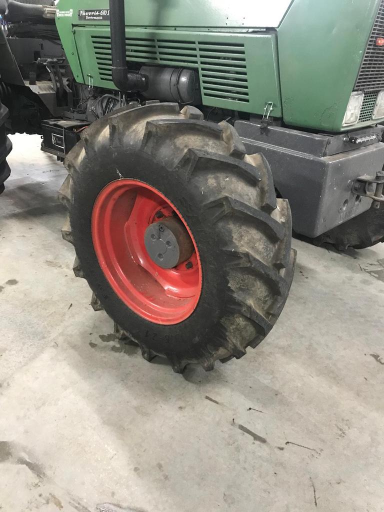 Fendt 300 zf 4wd vooras, Ophalen of Verzenden, Gebruikt