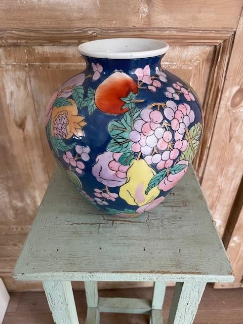 Bolle ronde vaas. Millefleurs vaas porselein HK 5 dynasty, Huis en Inrichting, Ophalen, Overige kleuren, Aardewerk of Porselein