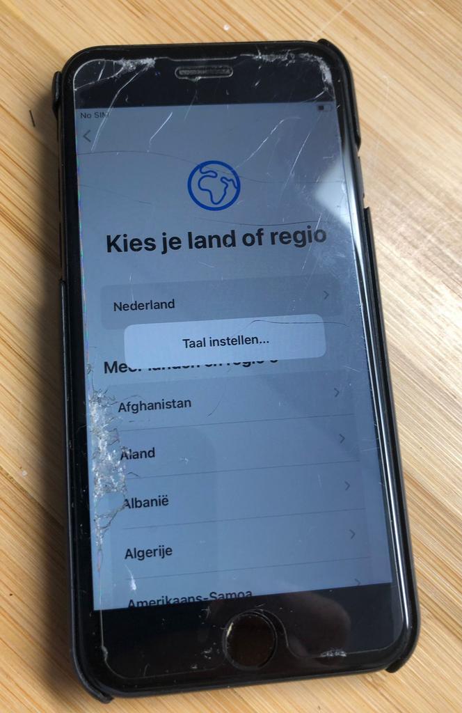 Iphone 8 voor reparatie, Telecommunicatie, Mobiele telefoons | Apple iPhone, Ophalen of Verzenden, Zo goed als nieuw, 64 GB