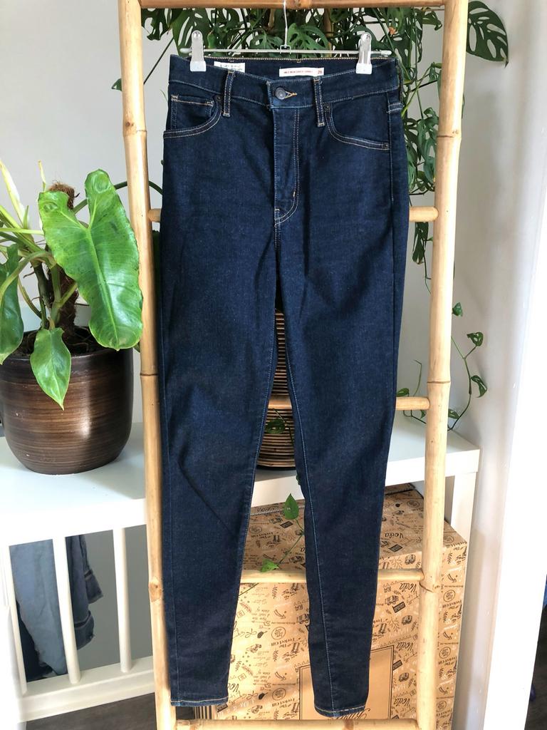 Levi's Mile High Super Skinny Jeans W26 L30, Ophalen of Verzenden, Zo goed als nieuw, Blauw, W27 (confectie 34) of kleiner