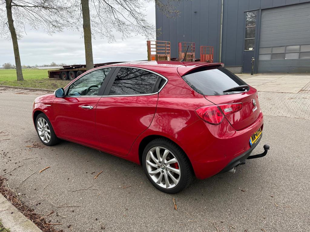 Alfa Romeo Giulietta 1.6 JTDm Progression, Auto's, Alfa Romeo, Voorwielaandrijving, Euro 5, Zwart, 4 cilinders
