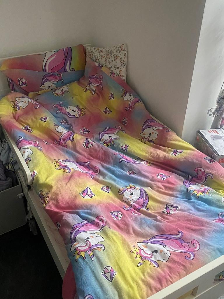 Peuterbed mag gratis opgehaald wordeb., Ophalen of Verzenden, Zo goed als nieuw, 140 tot 160 cm, 70 tot 85 cm