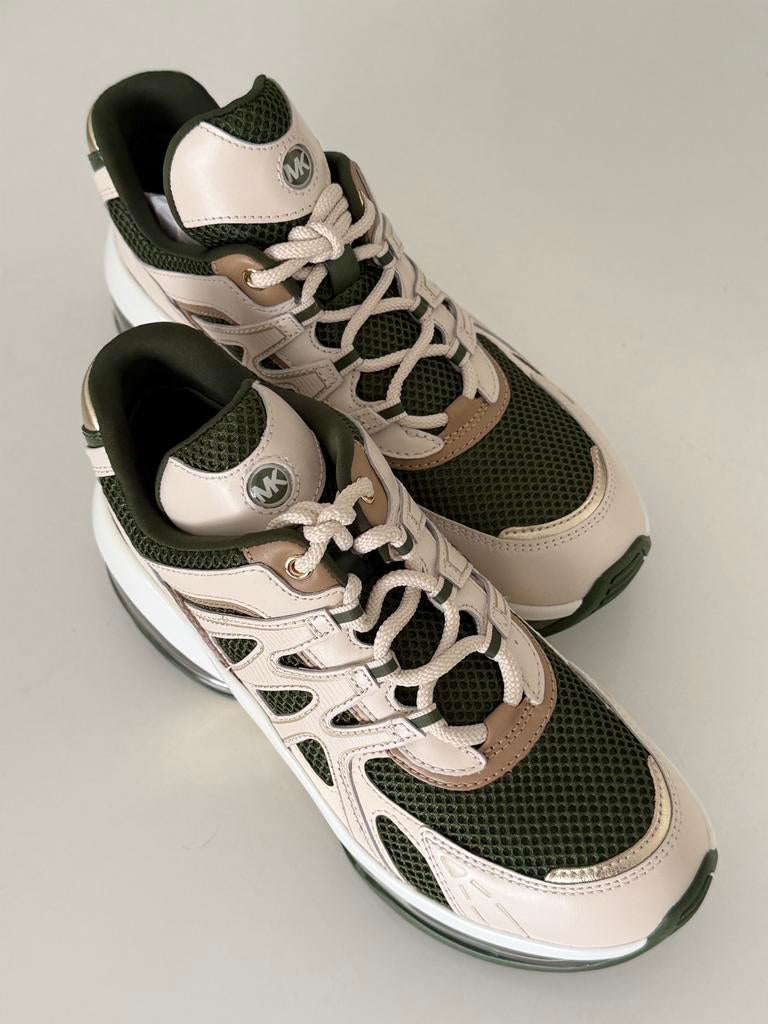 Drie paar schoenen verkopen voor €200, Ophalen of Verzenden, Zo goed als nieuw