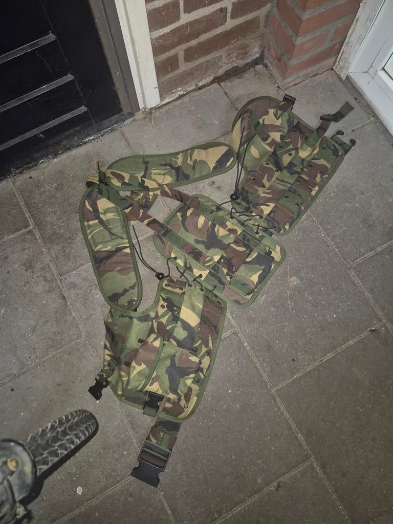 Militair Camouflage Vest - Legeruitrusting, Ophalen of Verzenden, Landmacht, Overige gebieden, Kleding of Schoenen