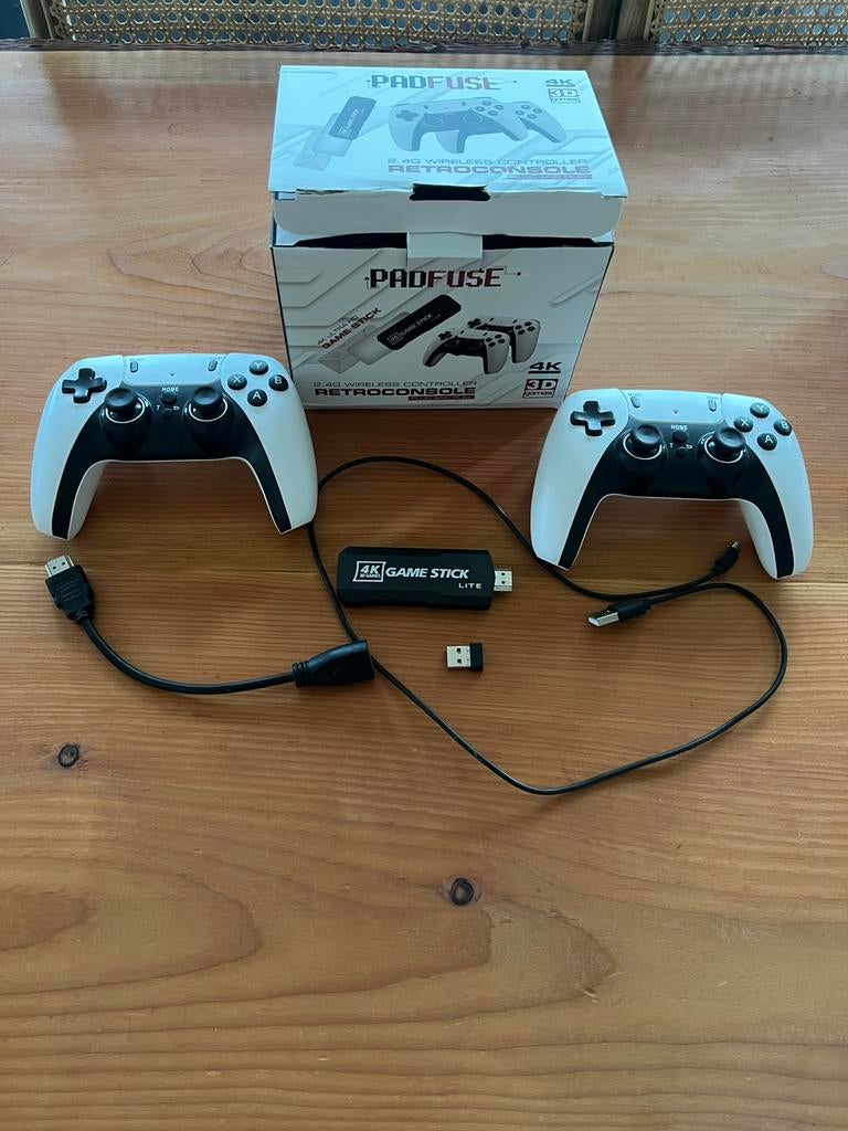 Game stick, Avontuur en Actie, Ophalen of Verzenden, Zo goed als nieuw, 3 spelers of meer