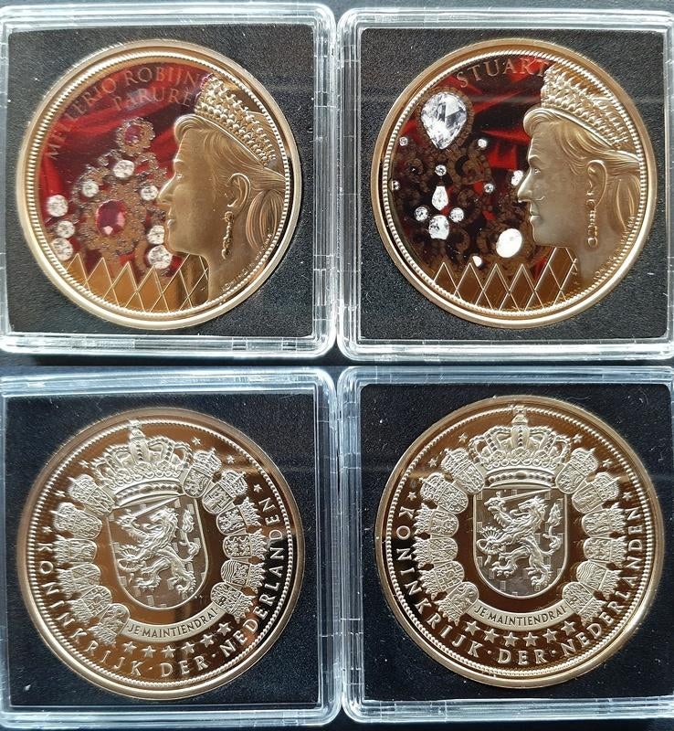 2 Penningen Koningin Maxima, Postzegels en Munten, Penningen en Medailles, Verzenden, Overige materialen, Nederland