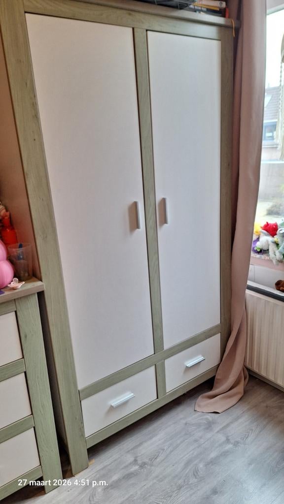 Complete babykamer: ledikantje, kast en commode wit/grijs, Ophalen