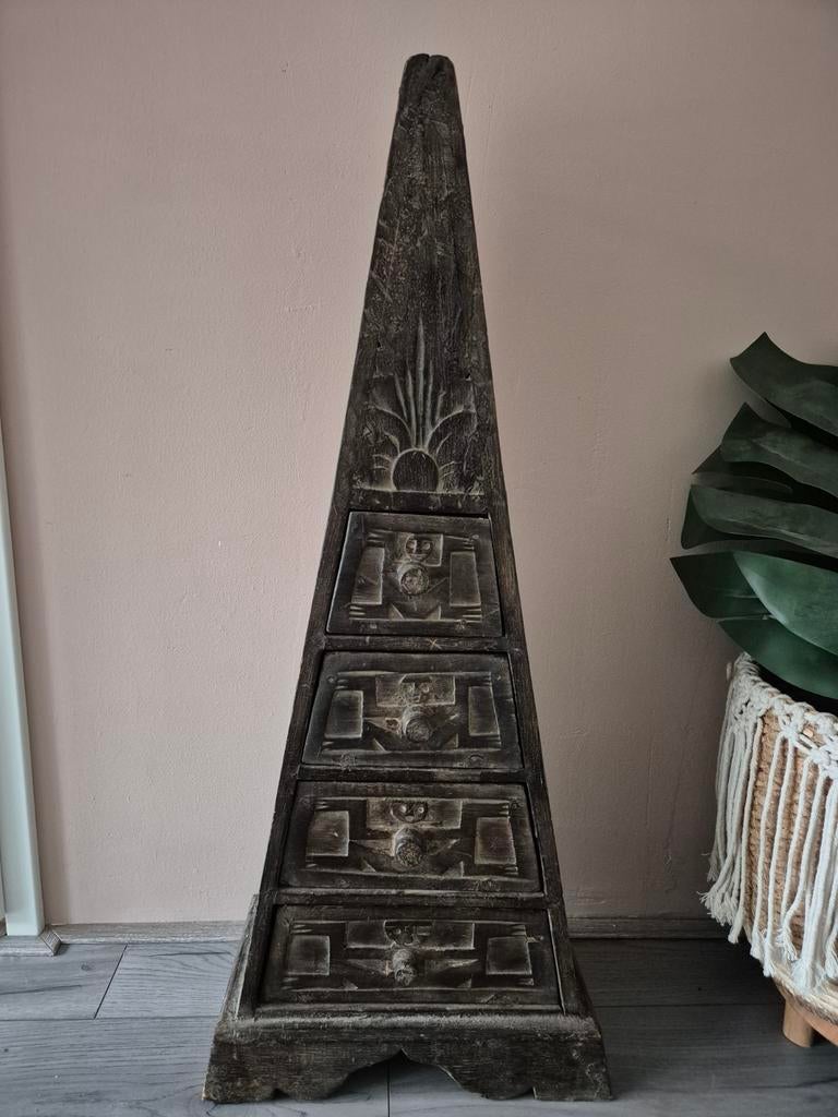 Uniek houten kastje in piramidevorm met lades, Antiek en Kunst, Antiek | Meubels | Kasten, Ophalen