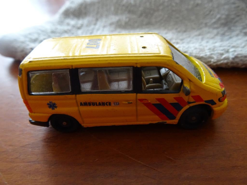 Ambulance Mercedes Benz Vito, Ophalen of Verzenden, Gebruikt