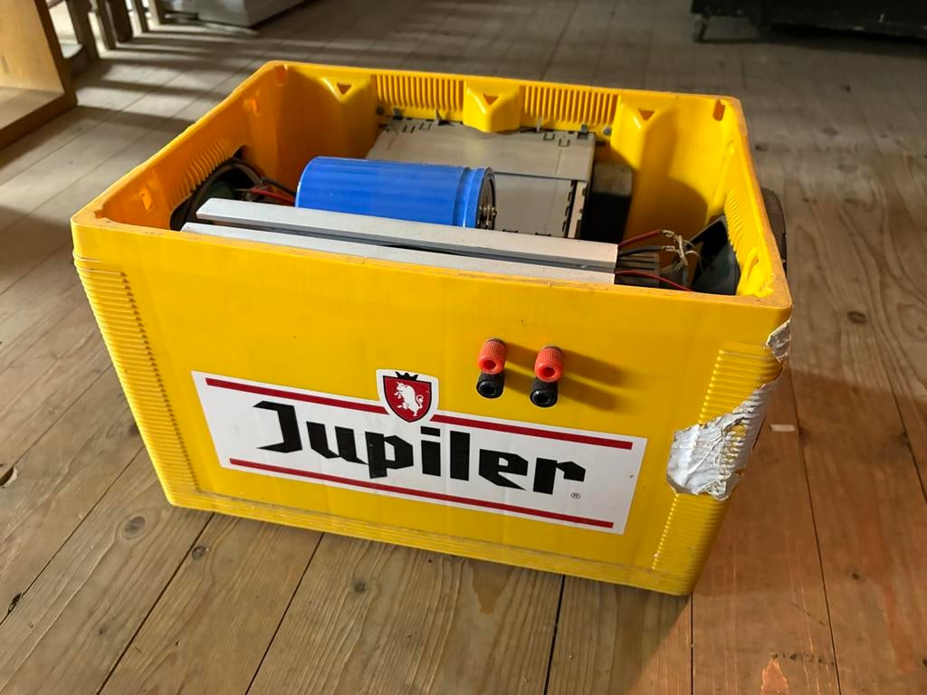 Jupiler Kratradio Project met JVC Autoradio en 300W Versterk, Audio, Tv en Foto, Radio's, Ophalen, Gebruikt, Overige typen, Met cd-speler