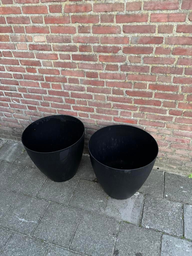 Bloempot 2x, Ophalen, 40 cm of meer, Rond, Zo goed als nieuw