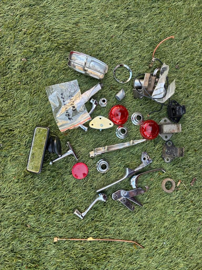 Austin Healey kleinmateriaal/chroomwerk, Ophalen