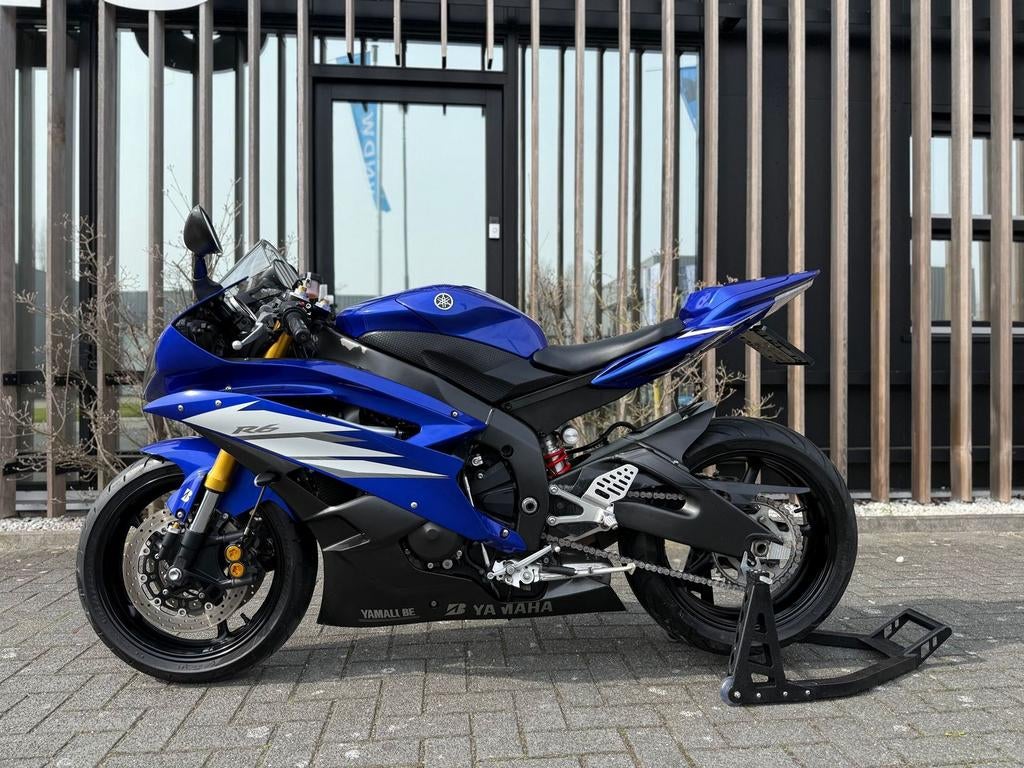 YAMAHA YZF R6 - 2006 - in top conditie!, 4 cilinders, Motorrijbewijs A, Bedrijf, Onbekend
