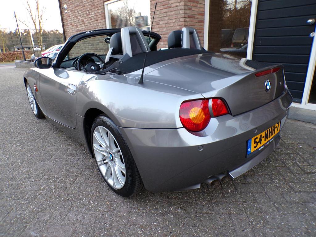 BMW Z4 Roadster 2.5i SMG Leder / Airco / Stoelverwarming / H, Automaat, Achterwielaandrijving, Gebruikt, Zwart