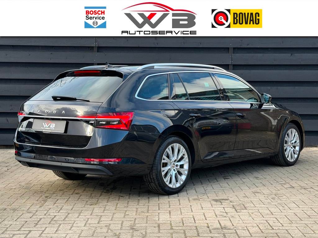 Skoda Superb Combi 1.4 TSI iV ACC I Lane-assist I Carplay I, Stof, Gebruikt, Zwart, 4 cilinders