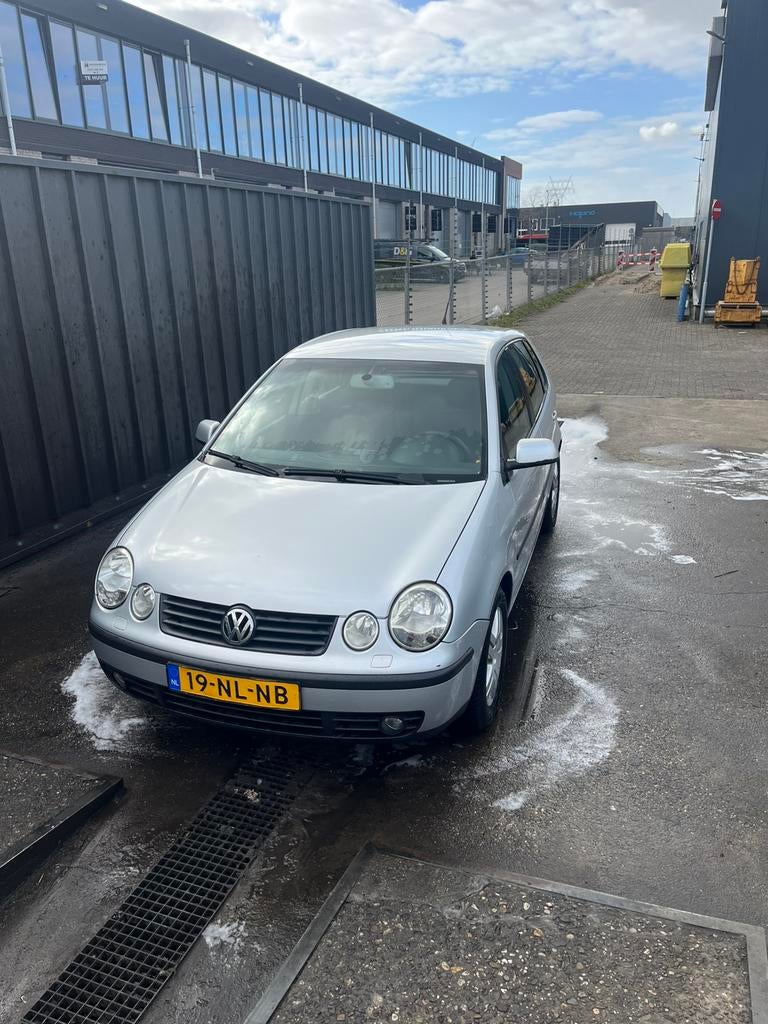 Volkswagen polo 1.4 55kw NIEUWE APK, Auto-onderdelen, Carrosserie en Plaatwerk, Ophalen, Gebruikt, Volkswagen, Achter