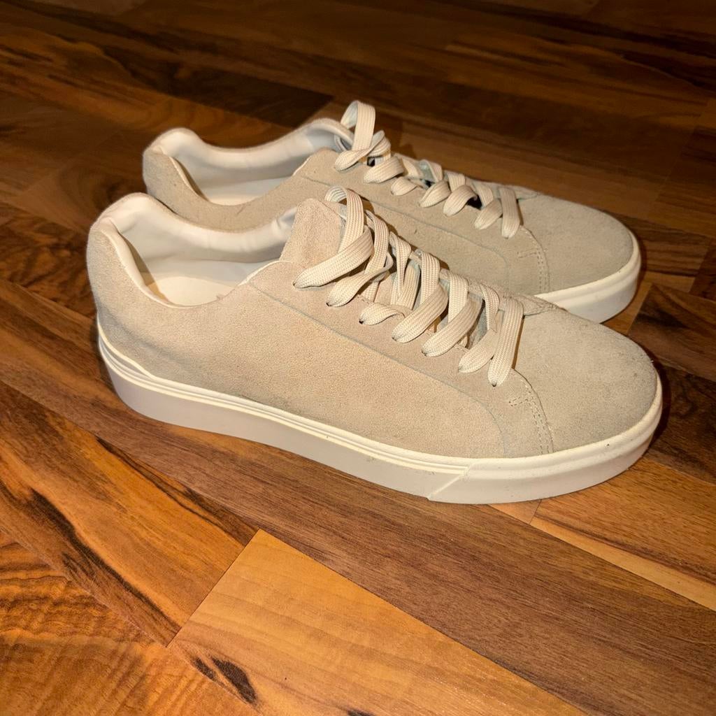 Nieuwe Zara schoenen maat 42 - nooit gedragen, Kleding | Heren, Schoenen, Ophalen of Verzenden, Nieuw, Sneakers of Gympen