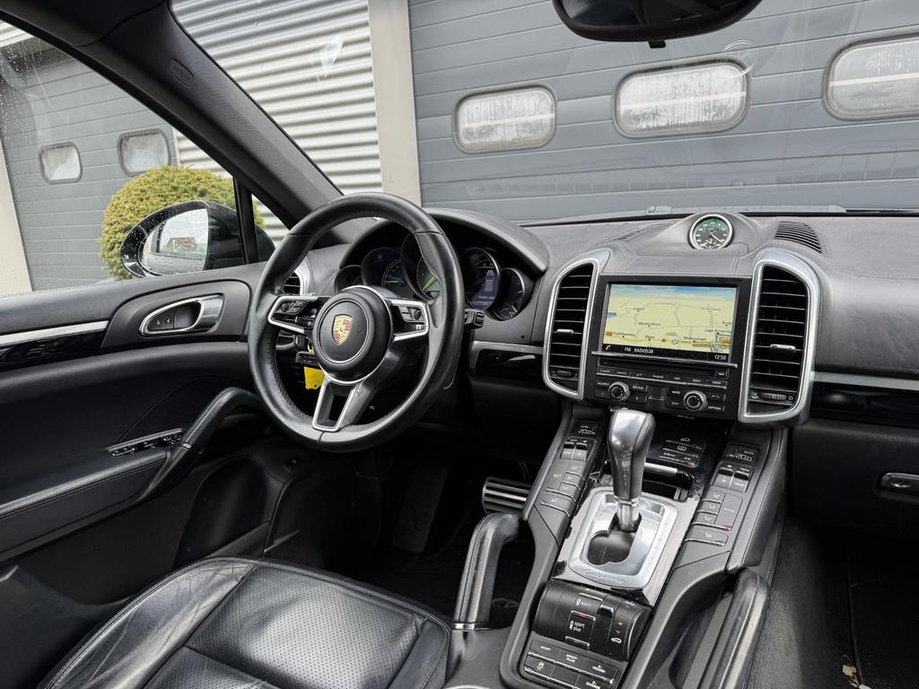 Porsche Cayenne 3.0 S E-Hybrid Sport Chrono | Camera | Lucht, Automaat, Cayenne, Gebruikt, 2995 cc