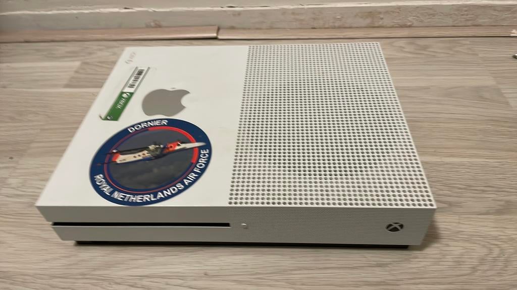 Xbox one s, Spelcomputers en Games, Spelcomputers | Xbox One, Ophalen, Zo goed als nieuw, 500 GB, Met games