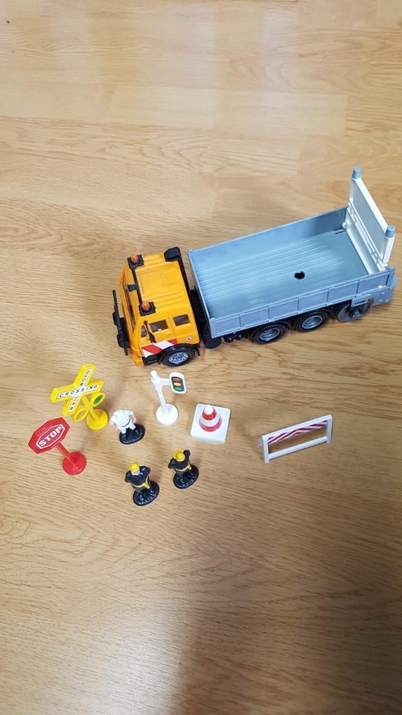 Leuke speelgoed auto met wegwerkzaamheden thema., Ophalen of Verzenden, Zo goed als nieuw